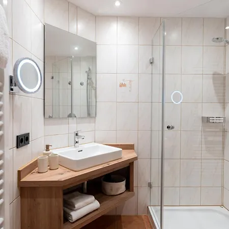 Gaestehaus Strasser Apartament Riezlern