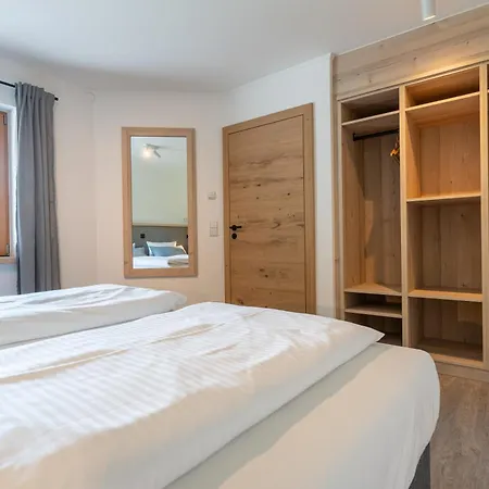 Gaestehaus Strasser Apartament