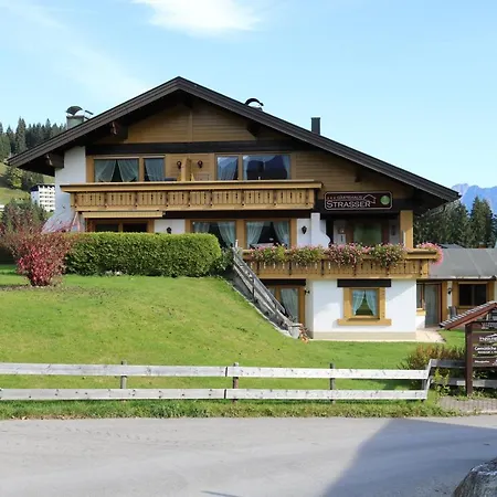 Gaestehaus Strasser *