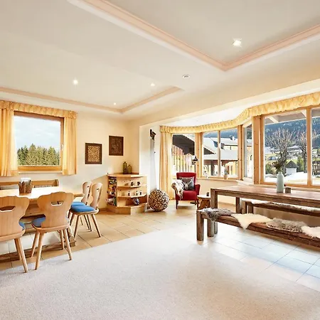 Gaestehaus Strasser *